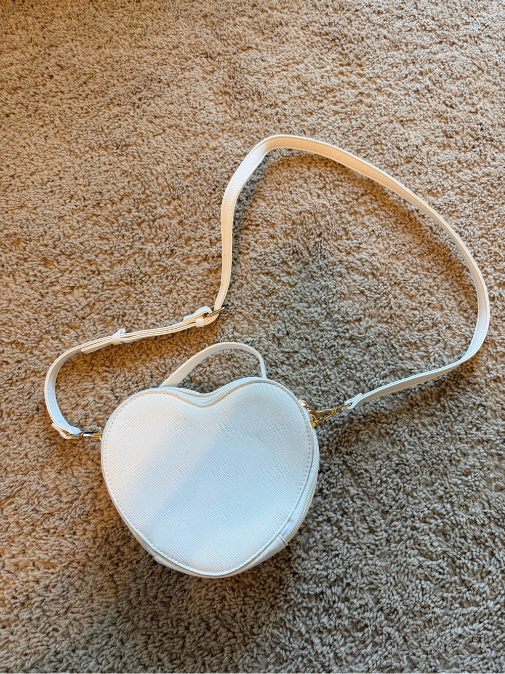 Forever 21 White Heart Crossbody Bag